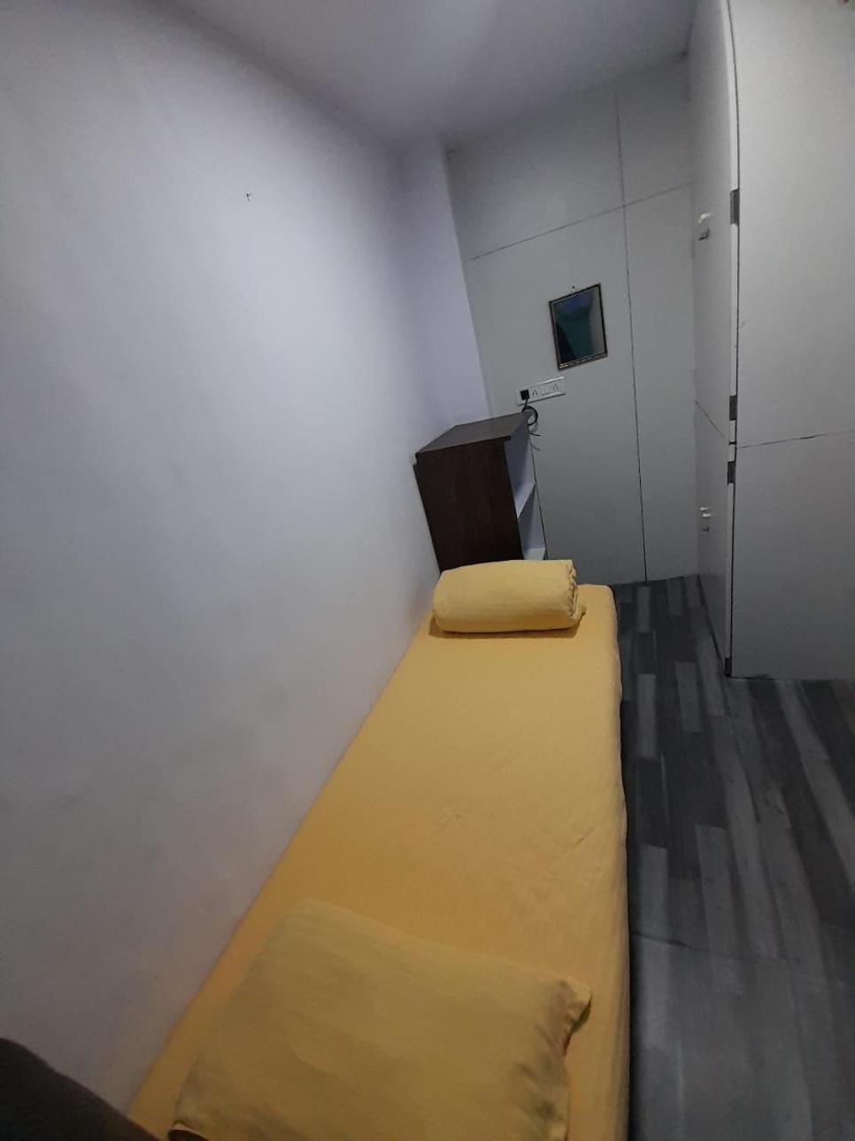 Sinhassan Dormitory Hostel Juhu مومباي المظهر الخارجي الصورة